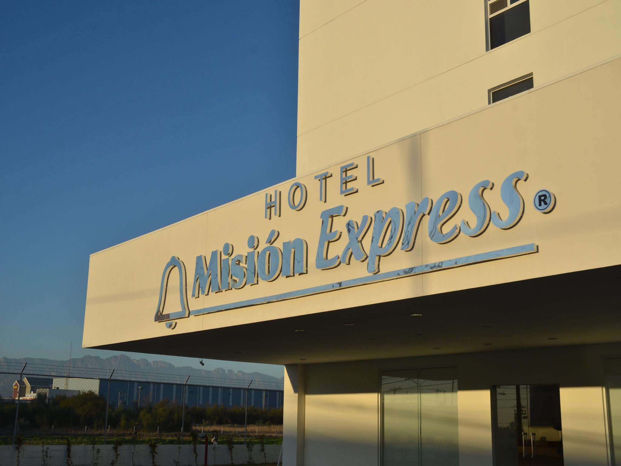 Mision Express Monterrey Aeropuerto La Fe Hotel Apodaca Exterior photo